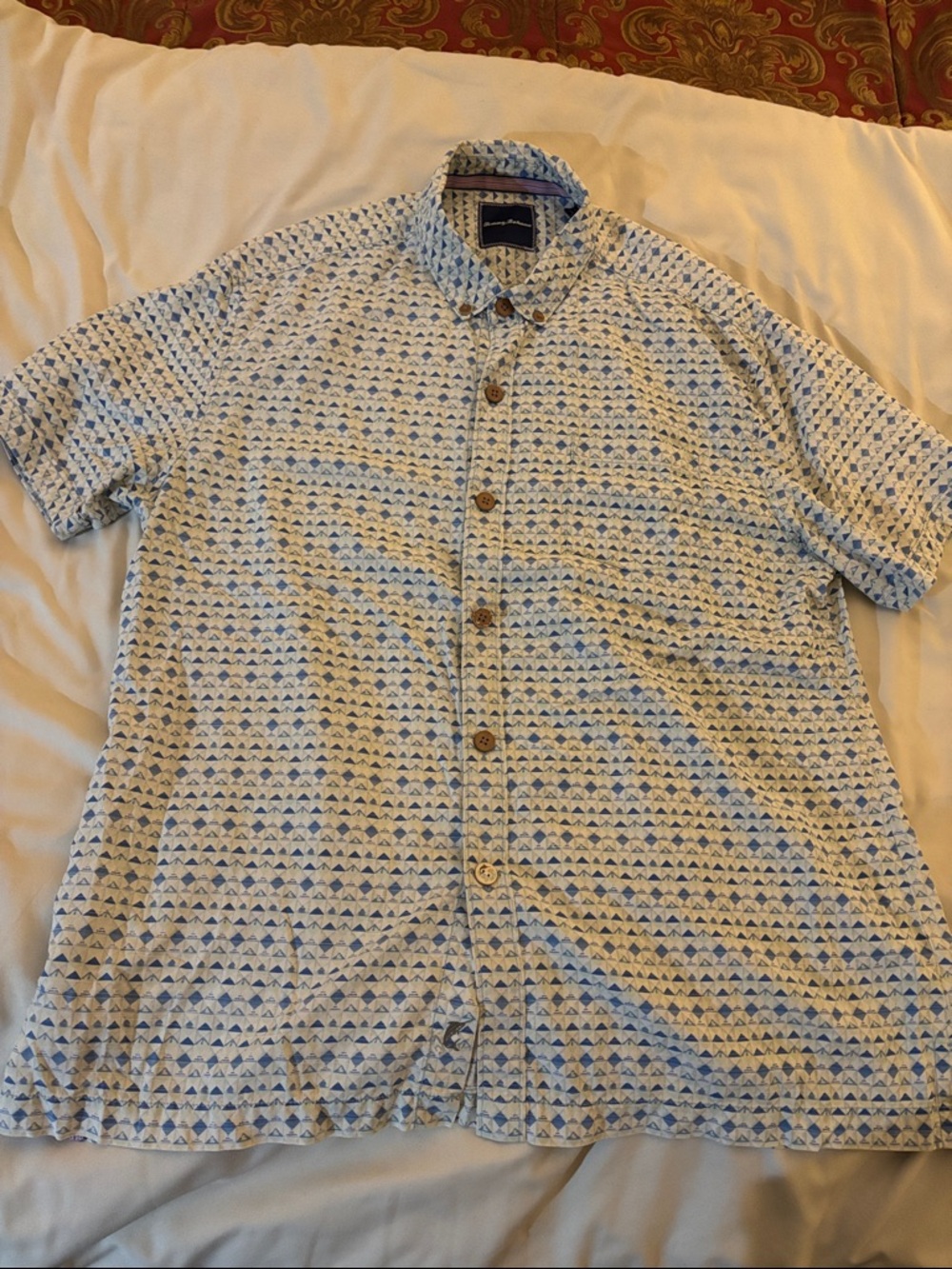 Tommy Bahama Casual Short-Sleeve Button-Up Shirt in Light Blue Pattern